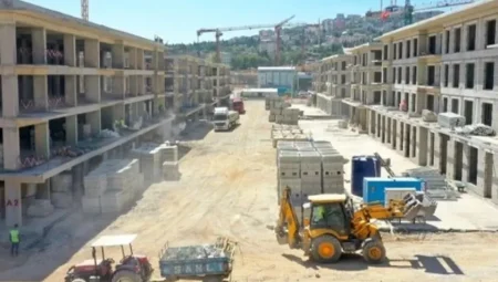 Kahramanmaraş’ta Deprem Sonrası Yeniden İnşa Hız Kazandı