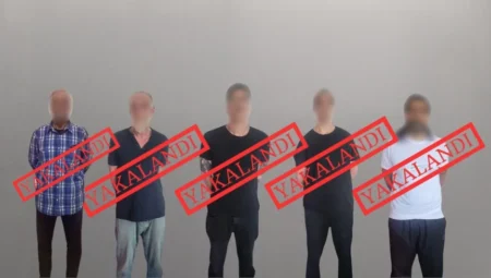 Kırmızı Bültenle Aranan 5 Suçlu Daha Türkiye’ye Getirildi: Ali Yerlikaya’dan Sert Mesaj