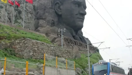 İZBAN grevi nedeniyle İzmir’de toplu ulaşımda yeni hatlar ve ek seferler devreye alındı